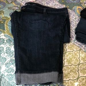 Plus sized style & co cropped jeans